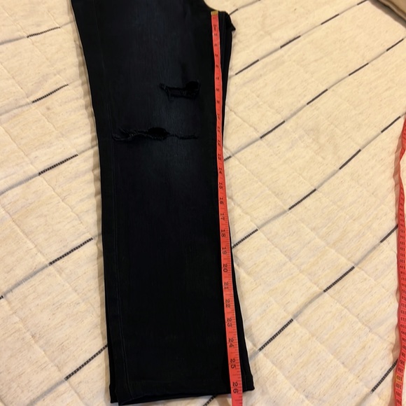 Good American Good Legs Jeans - Picture 9 of 9